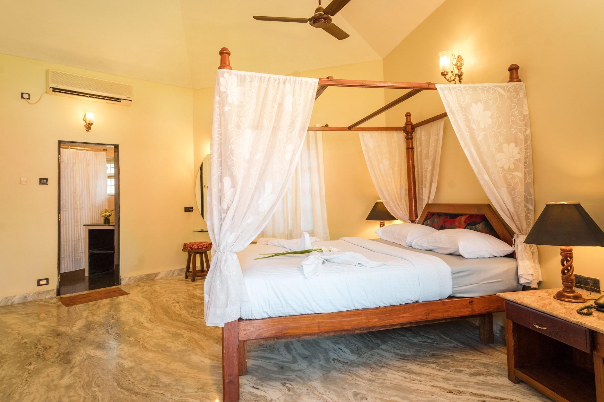 Leoney Resort Goa Vagator Exterior photo