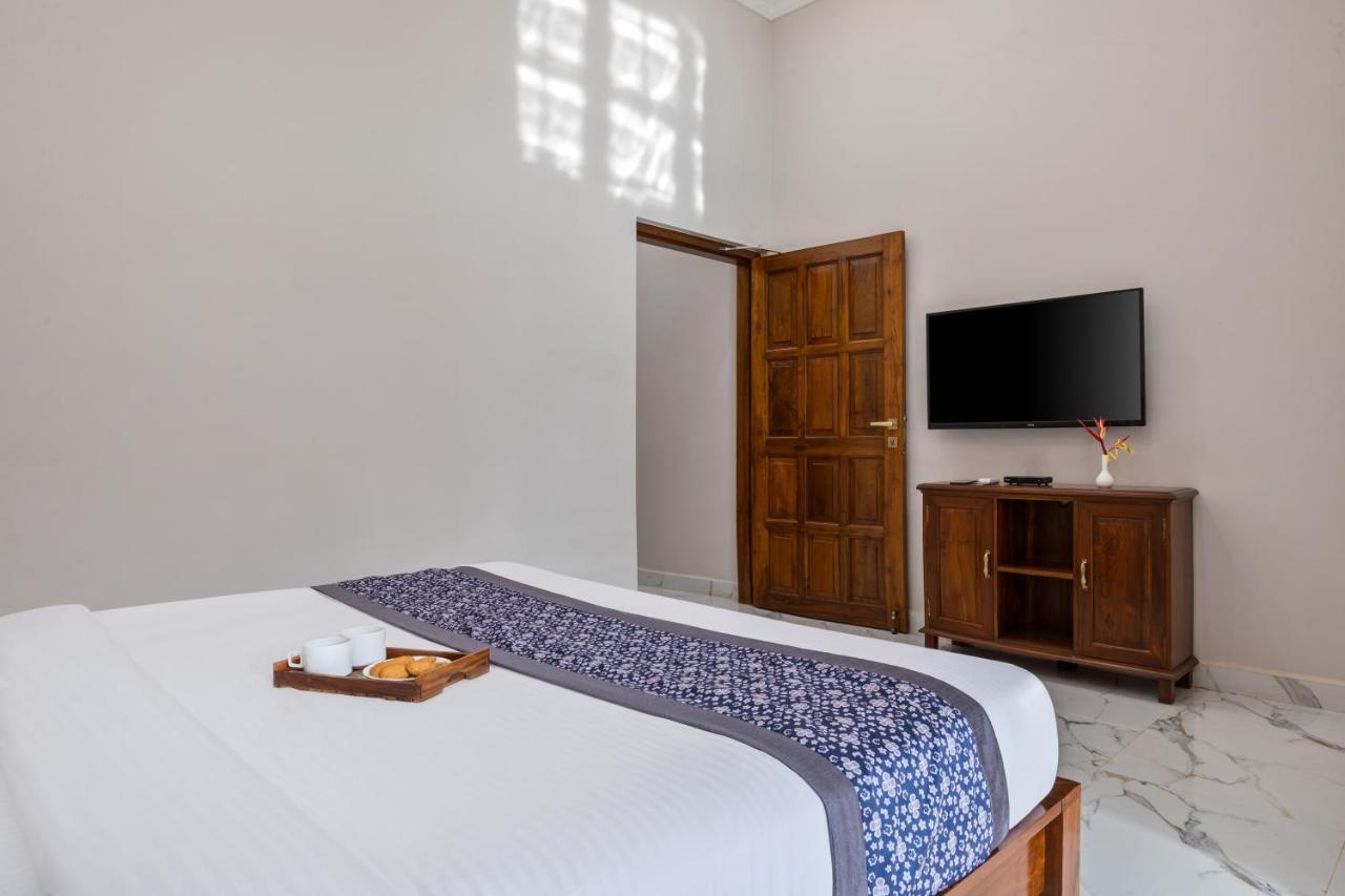 Leoney Resort Goa Vagator Exterior photo