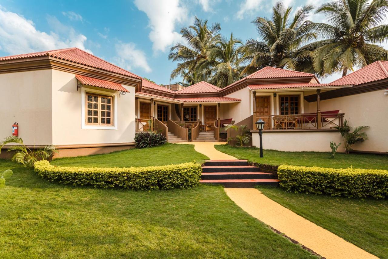 Leoney Resort Goa Vagator Exterior photo