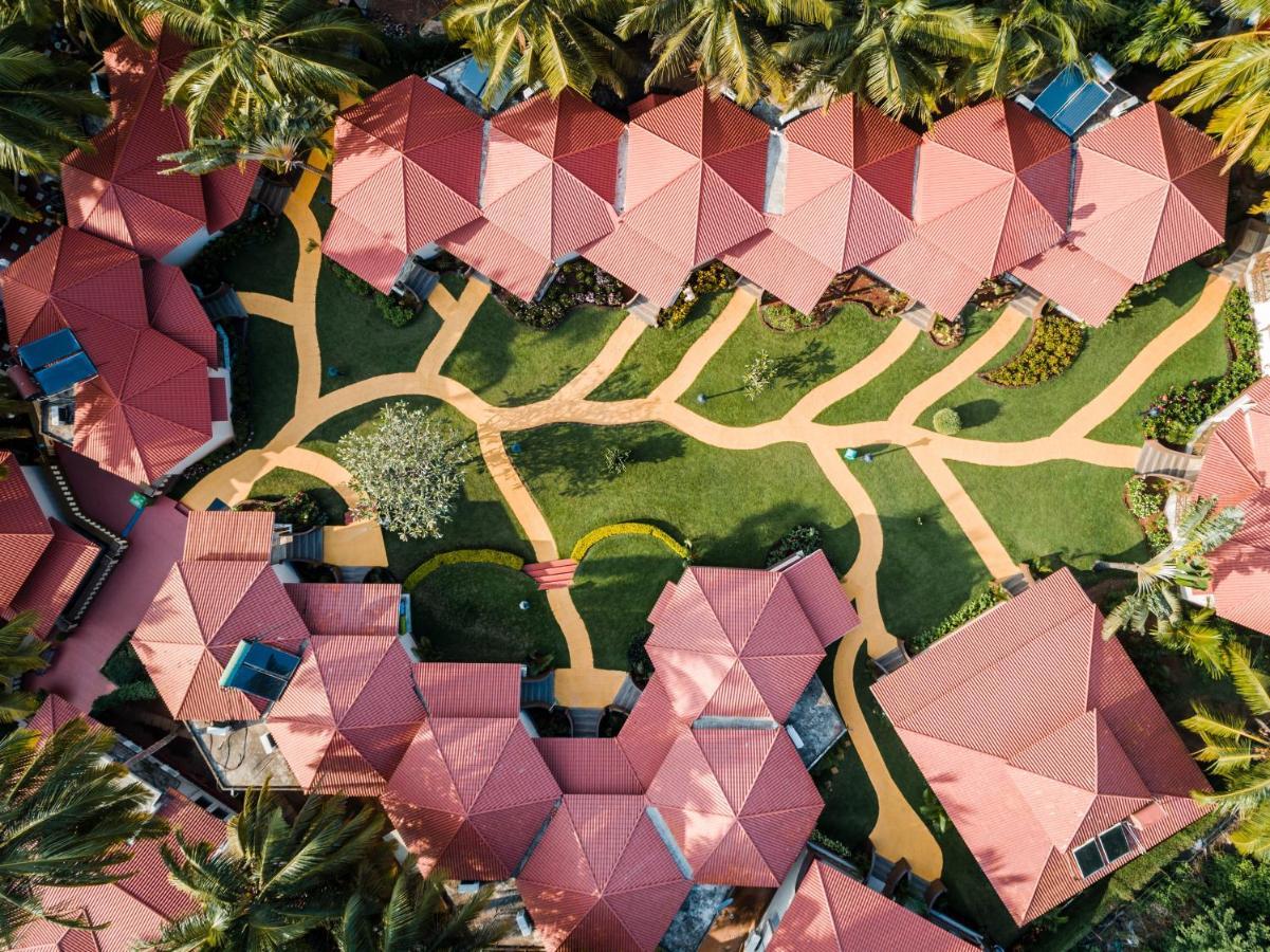 Leoney Resort Goa Vagator Exterior photo