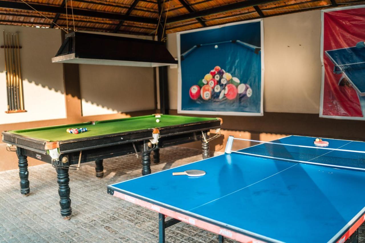 Leoney Resort Goa Vagator Exterior photo